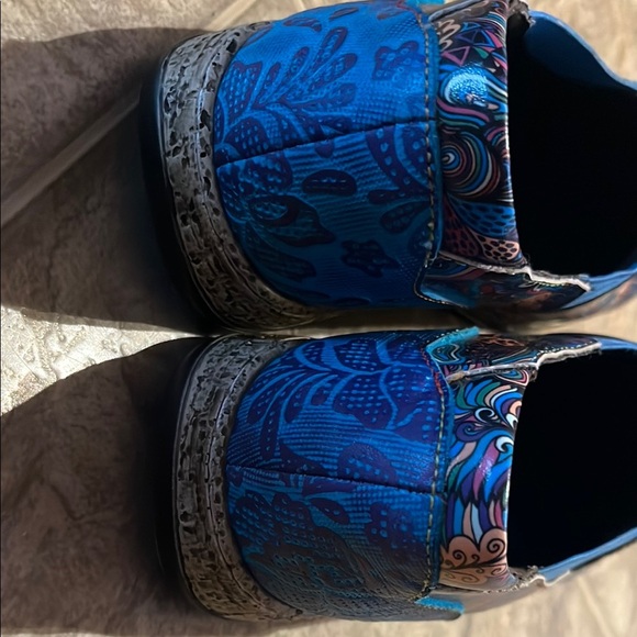 Socofy Women's Multicolored Patterned Slip-On Shoes - Picture 9 of 16